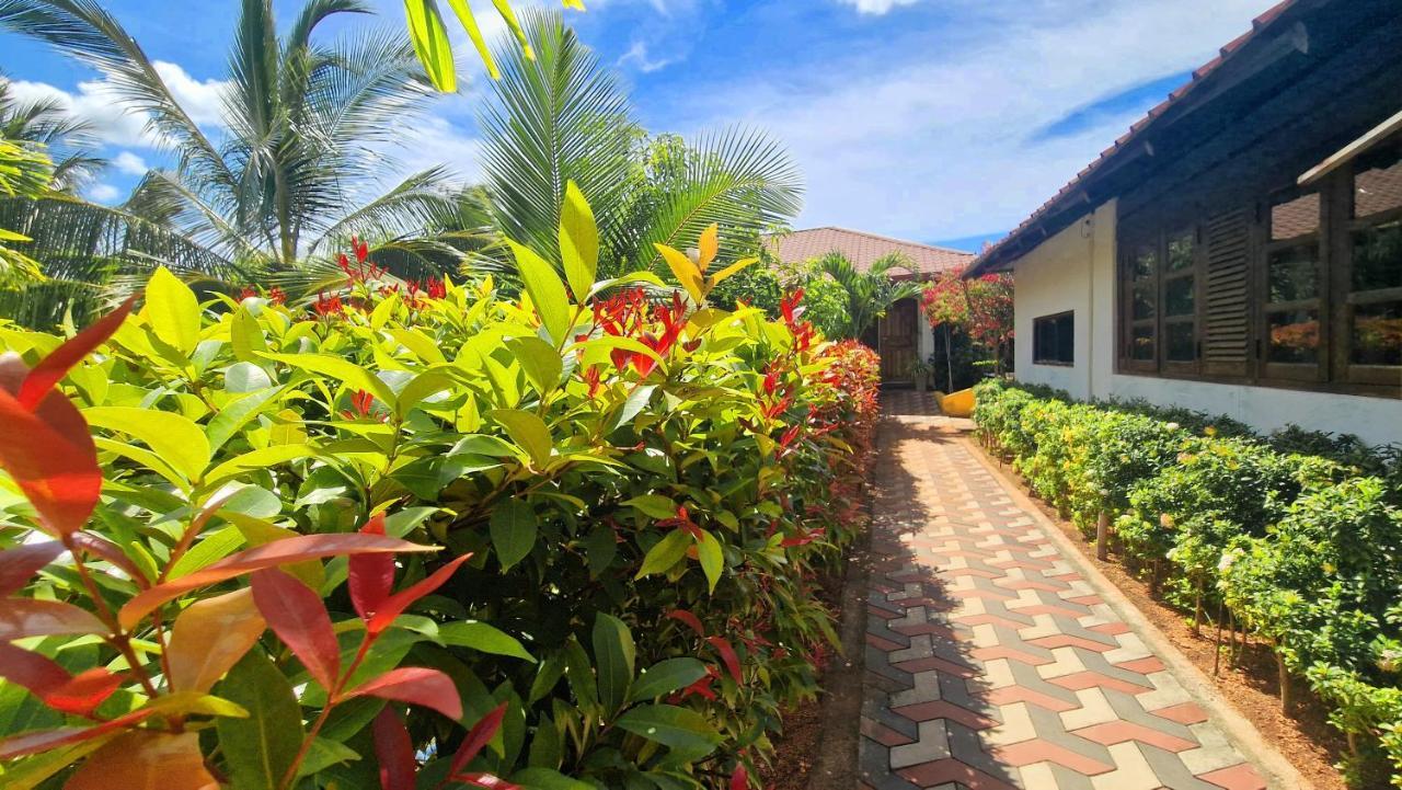 Hotel Italian Guest à Trincomalee Extérieur photo