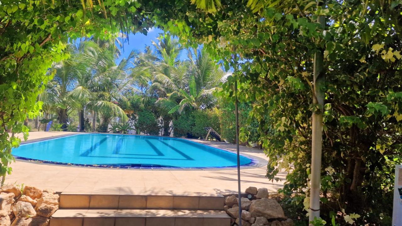 Hotel Italian Guest à Trincomalee Extérieur photo