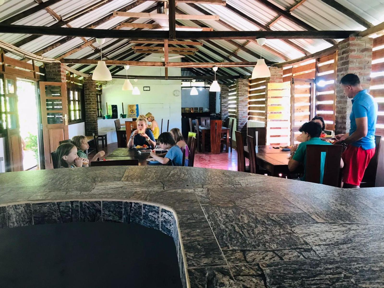 Hotel Italian Guest à Trincomalee Extérieur photo