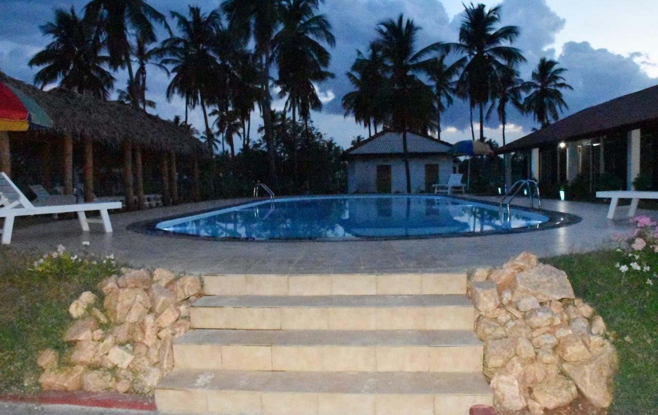 Hotel Italian Guest à Trincomalee Extérieur photo